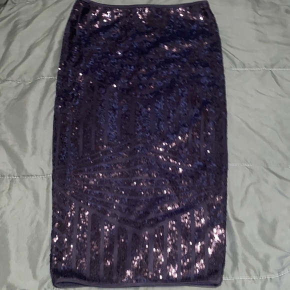 Soprano Sequin Pencil Skirt - Picture 3 of 4